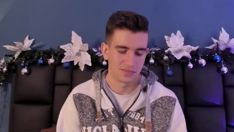 mikael online show from December 5, 4:10 am