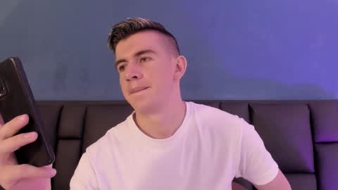 mikael online show from February 12, 4:18 am