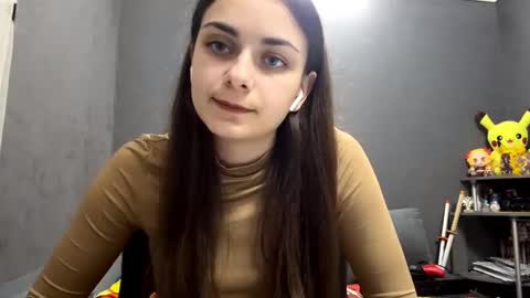 Kate online show from January 19, 1:04 pm