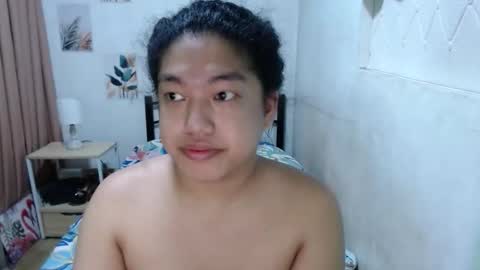 Snapshot of mikasami17 chatting on October 28, 1:14 pm mikasami17 online show from October 28, 1:14 pm