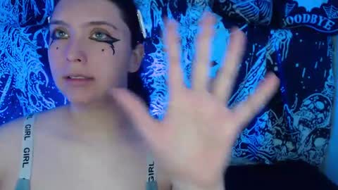 Snapshot of mikaskullcs chatting on September 15, 4:34 am Mika online show from September 15, 4:34 am