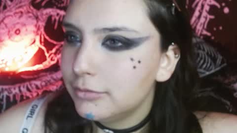 Snapshot of mikaskullcs chatting on October 20, 12:22 am Mika online show from October 20, 12:22 am