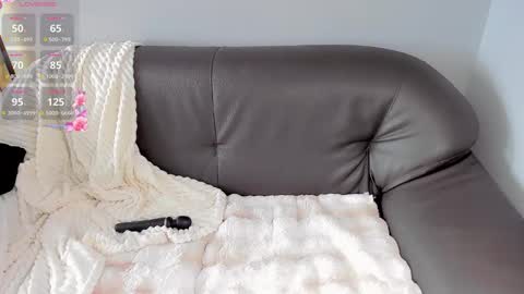 mikasssu online show from December 15, 8:40 am