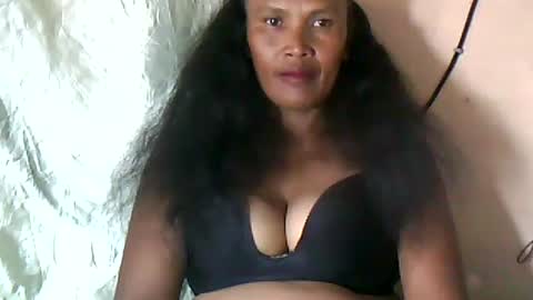 Snapshot of mikaya271700 chatting on February 24, 3:37 am mikaya271700 online show from February 24, 3:37 am