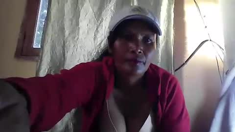 Snapshot of mikaya271700 chatting on March 16, 3:34 am mikaya271700 online show from March 16, 3:34 am