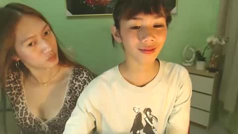 mikay online show from March 28, 5:40 am