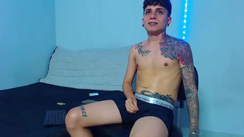 Mike IMDEPENDIENT MODEL online show from December 27, 2:25 am