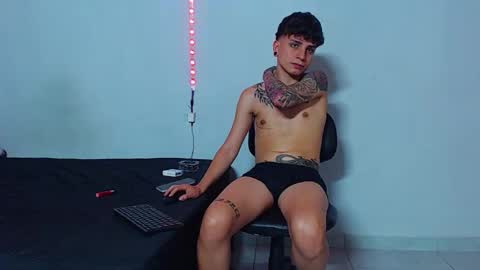 Mike IMDEPENDIENT MODEL online show from October 5, 3:27 am