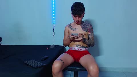 Mike IMDEPENDIENT MODEL online show from October 5, 3:32 pm