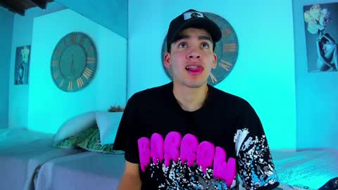 Mike 0233 online show from January 23, 4:19 am