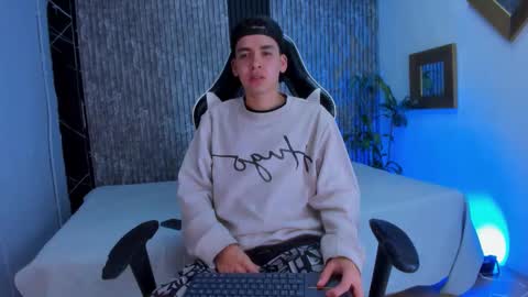 Mike 0233 online show from October 8, 5:16 am