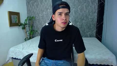 Mike 0233 online show from October 19, 4:35 am