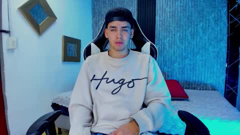 Mike 0233 online show from December 5, 5:05 am