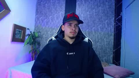 Mike 0233 online show from February 7, 4:16 am