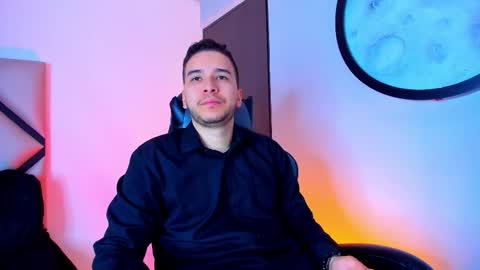 Snapshot of mike_256 chatting on November 25, 11:54 am Mike online show from November 25, 11:54 am