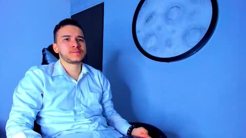 Snapshot of mike_256 chatting on November 30, 11:47 am Mike online show from November 30, 11:47 am