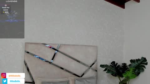 Mike Belle online show from January 3, 8:22 pm