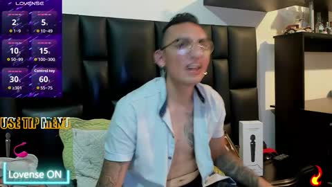 Mike Bennet Make me Cum Please online show from March 17, 11:52 pm