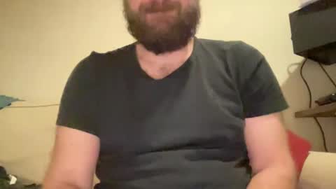 Snapshot of mike_berlin1 chatting on December 8, 1:35 am MIke online show from December 8, 1:35 am