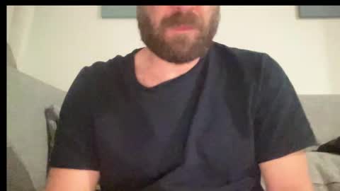 Snapshot of mike_berlin1 chatting on October 25, 11:10 pm MIke online show from October 25, 11:10 pm