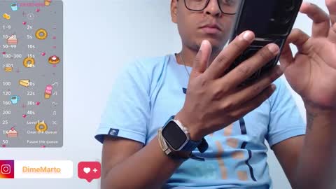 Snapshot of mike_black_22 chatting on October 6, 2:25 pm Mike online show from October 6, 2:25 pm