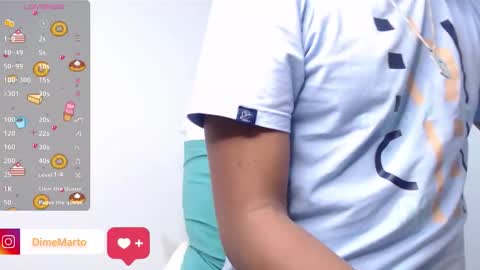 Snapshot of mike_black_22 chatting on October 9, 3:43 pm Mike online show from October 9, 3:43 pm