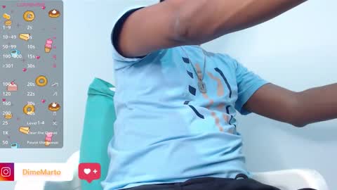 Snapshot of mike_black_22 chatting on November 5, 4:07 pm Mike online show from November 5, 4:07 pm