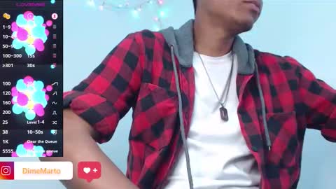 Snapshot of mike_black_22 chatting on February 20, 4:18 pm Mike online show from February 20, 4:18 pm