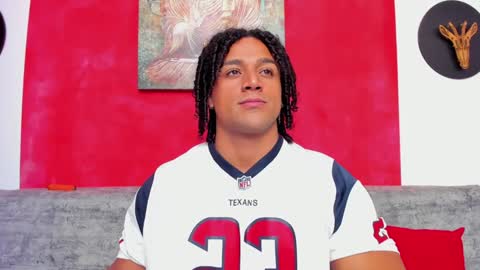   online show from December 15, 9:56 am