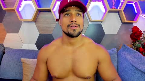   online show from February 6, 3:41 pm