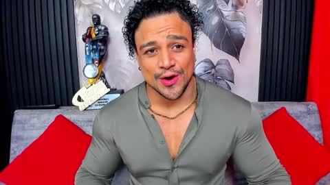   online show from December 15, 3:44 am