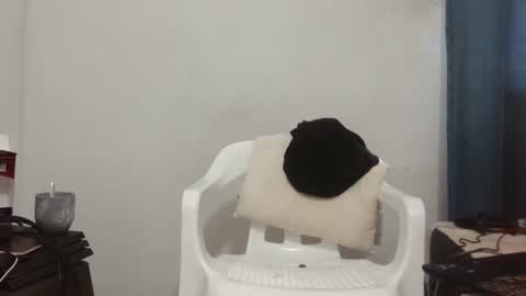 mike_leonrey22 online show from December 15, 6:23 pm