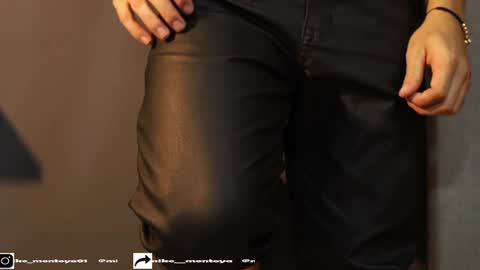 Mike Montoya online show from December 26, 2:55 am