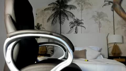 Mike Montoya online show from October 12, 7:24 pm