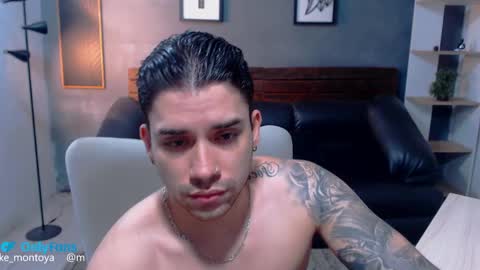 Snapshot of mike_montoya chatting on April 15, 3:24 am Mike Montoya online show from April 15, 3:24 am