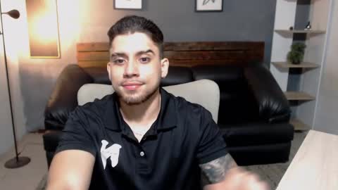 Snapshot of mike_montoya chatting on June 7, 12:15 am Mike Montoya online show from June 7, 12:15 am
