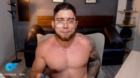 Snapshot of mike_montoya chatting on July 16, 2:34 pm Mike Montoya online show from July 16, 2:34 pm