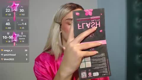 Snapshot of mike_nour chatting on January 10, 7:15 pm IM MIKE online show from January 10, 7:15 pm