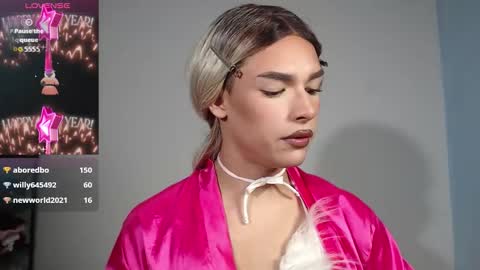 Snapshot of mike_nour chatting on January 13, 12:49 am IM MIKE online show from January 13, 12:49 am