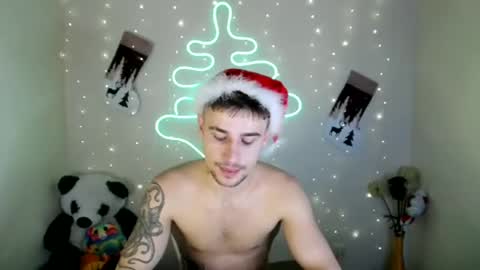 Snapshot of mike_severi chatting on December 15, 12:28 pm Mike online show from December 15, 12:28 pm