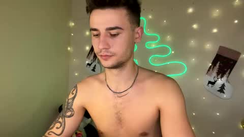 Snapshot of mike_severi chatting on December 25, 10:17 am Mike online show from December 25, 10:17 am