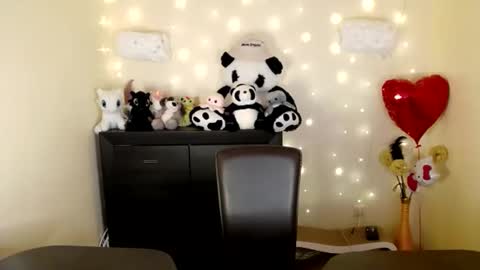 Snapshot of mike_severi chatting on February 26, 7:09 am Mike online show from February 26, 7:09 am