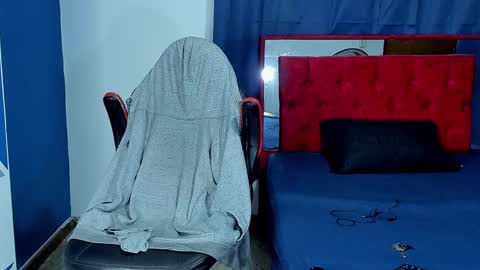 mike_shelby21 online show from December 28, 8:58 am