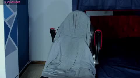 mike_shelby21 online show from March 5, 9:05 am