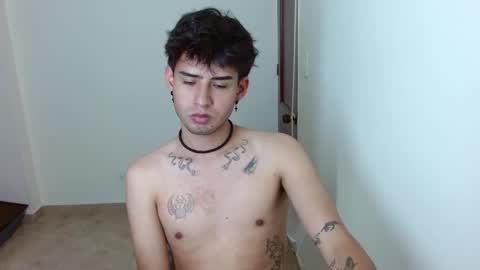 mike_smith03 online show from April 14, 5:19 pm