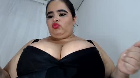 Snapshot of mike_sofi chatting on July 25, 2:09 am sofia sweet online show from July 25, 2:09 am