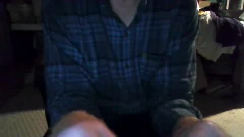 Snapshot of mikeb3200 chatting on December 4, 4:10 am mikeb3200 online show from December 4, 4:10 am