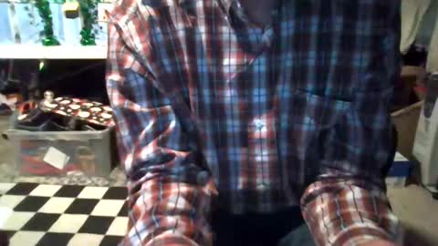 Snapshot of mikeb3200 chatting on December 31, 4:38 am mikeb3200 online show from December 31, 4:38 am