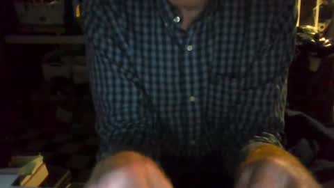 Snapshot of mikeb3200 chatting on February 26, 2:15 am mikeb3200 online show from February 26, 2:15 am