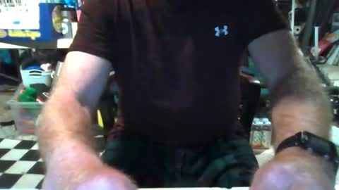 Snapshot of mikeb3200 chatting on March 4, 3:11 am mikeb3200 online show from March 4, 3:11 am